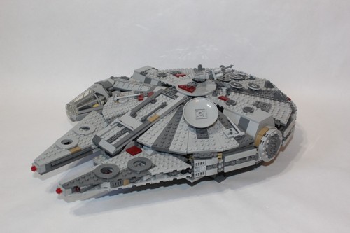 Lego millennium falcon - lego,